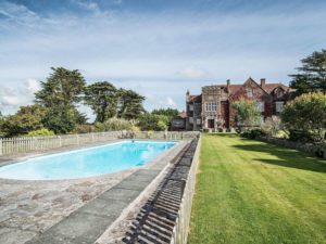Alston Hall (Ref.976180) Holiday Cottages with a swimming pool