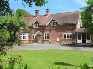 The Lodge at Bashley (Ref.988875) Holiday Cottage