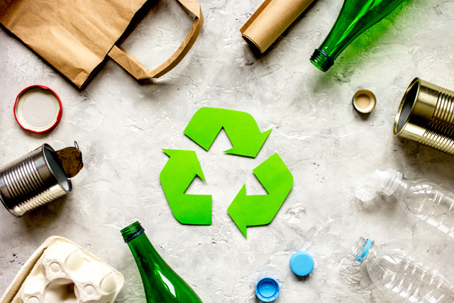 Holiday home waste management recyclable materials