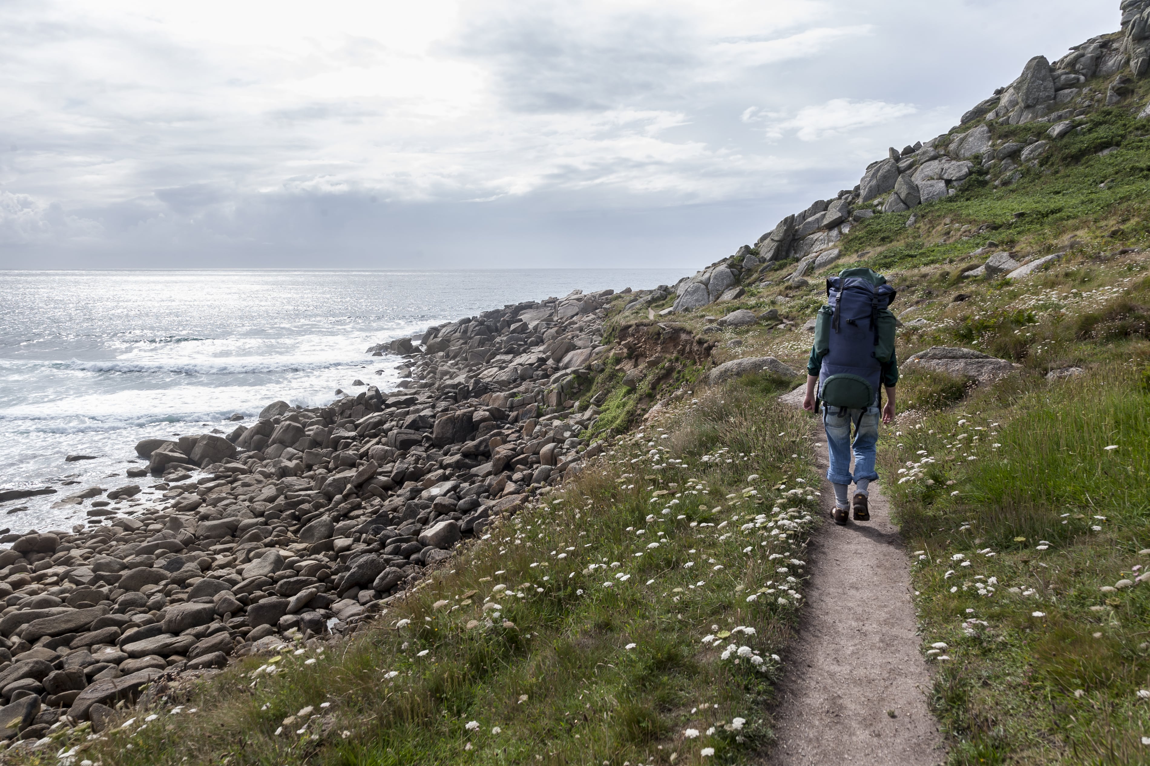 Backpacker-in-Cornwall