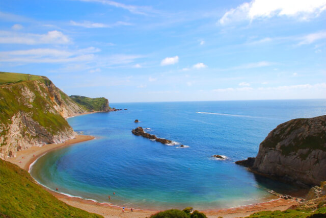 lulworth-cove-beach-dorset