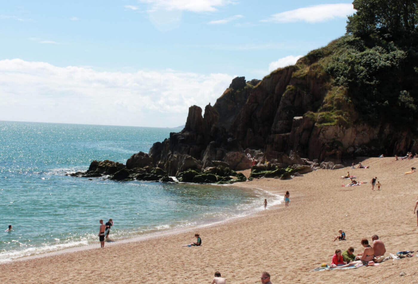 lulworth-cove-beach-dorset