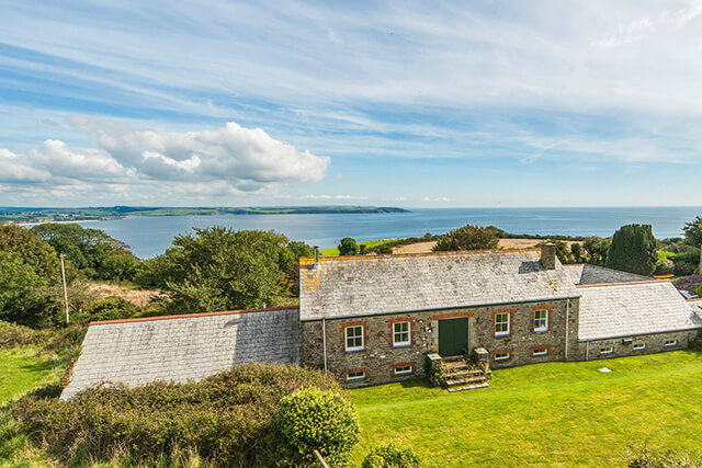 Helpful Holidays Holiday Home
